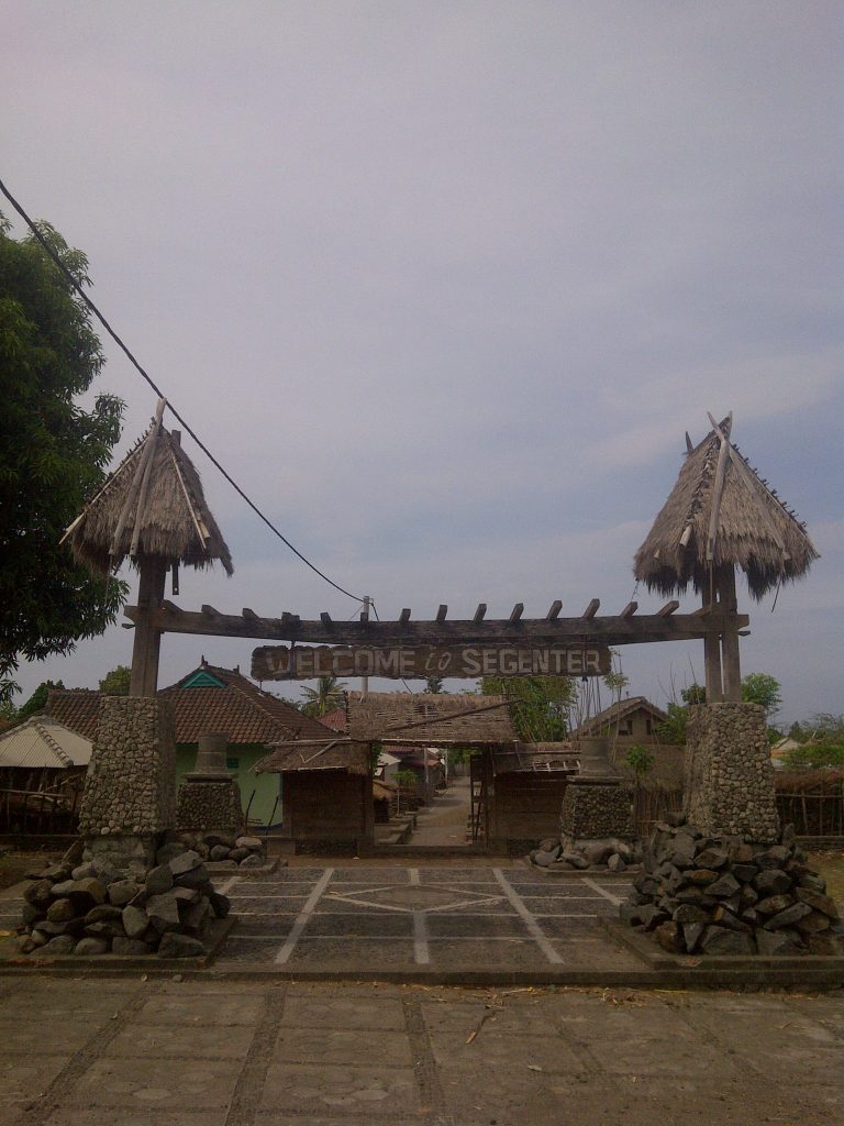 Desa Segenter Wisata Budaya yang Memukau di Lombok Utara