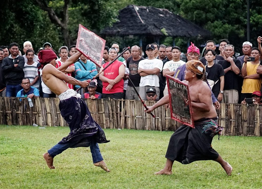 Peresean Tradisi Budaya dari Suku Sasak lombok